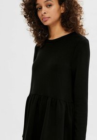 Selected Femme LANGÄRMELIGES - Denní šaty - black