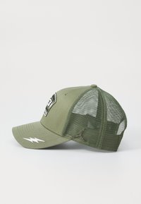 Jordan RISE TRUCKER - Kepuraitė - medium olive/cargo khaki/(sail)
