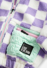 Next CHECKED   - Flísová bunda - purple