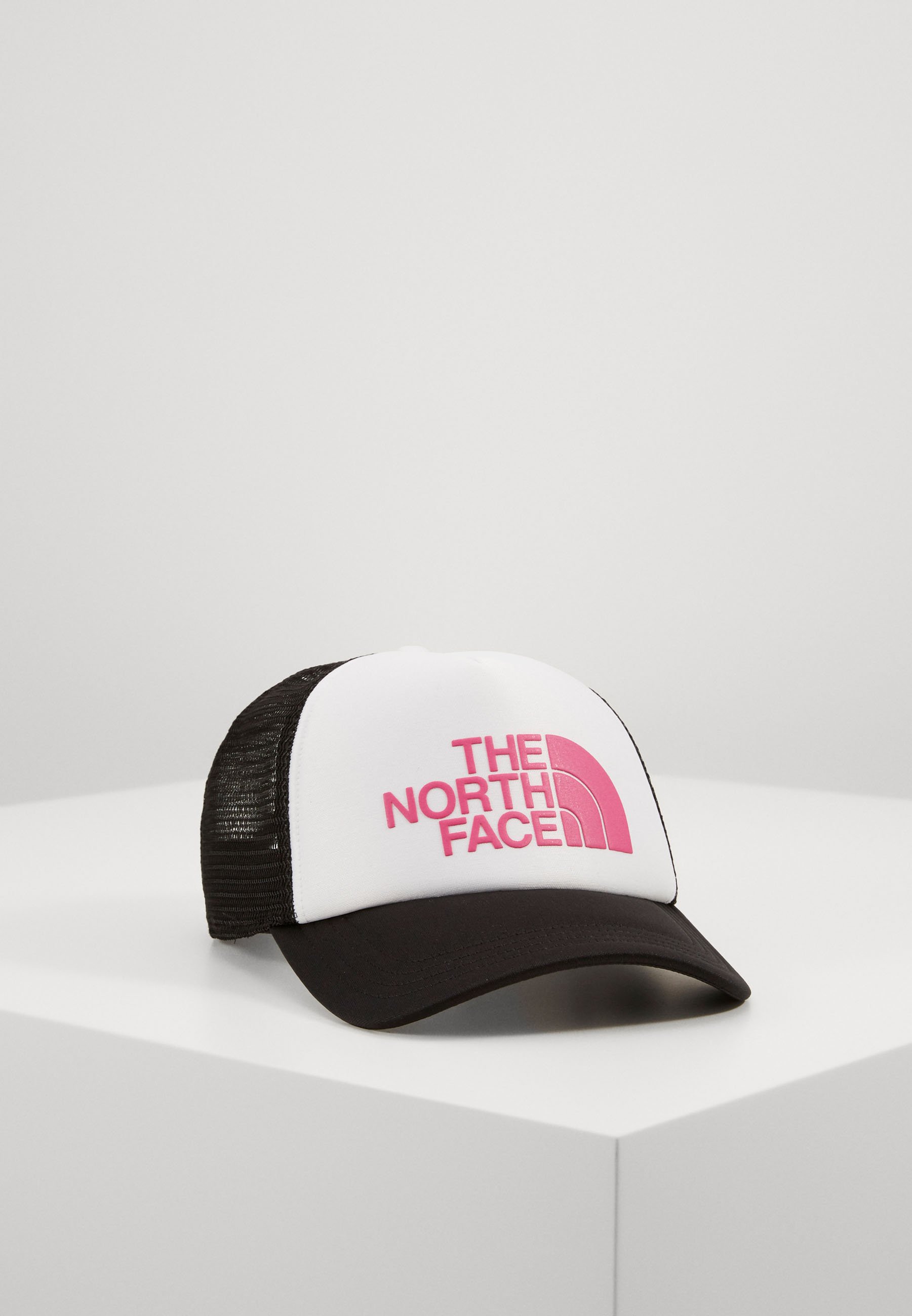 The North Face Logo Trucker Cap White Mr Pink White Zalando Co Uk