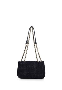 Schwarze Tweed-Handtasche mit rechteckiger Struktur, ausgestattet mit einem goldenen Kettenriemen und strukturiertem Oberfläche, ideal für formelle Anlässe.