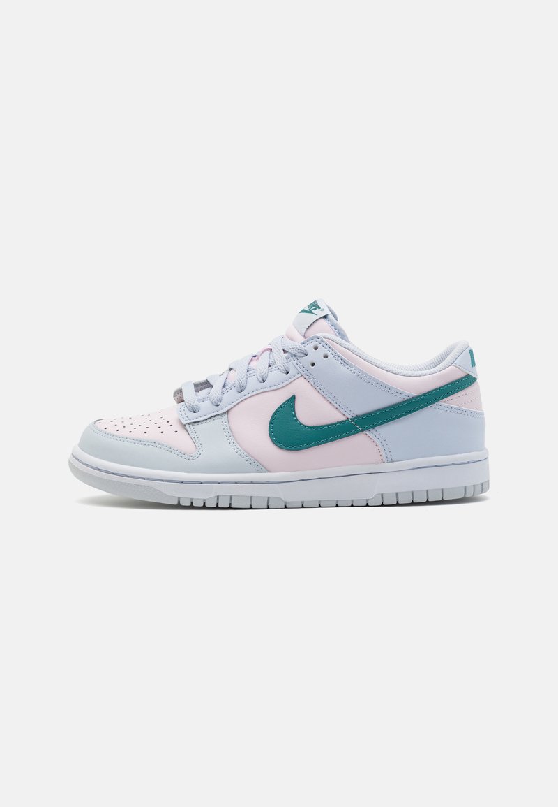 Nike Sportswear DUNK UNISEX Sneaker low football grey/mineral teal
