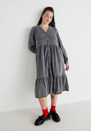 CARAVRIL DRESS - Denimové šaty - dark grey denim