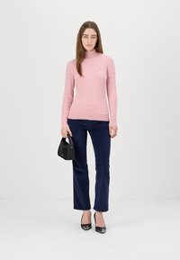 GANT TURTLENECK - Džemper - dusty pink