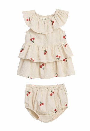 Beigefarbenes Baby-Kleid und passende Bloomers mit roten Kirschmotiven, mit gerüschtem Kragen und mehrlagigem Rock.