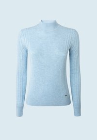 Pull bleu clair côtelé avec un col montant et des manches longues. Il présente une coupe ajustée et une texture subtile, terminé par un petit logo accentué.