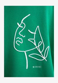 Non selezionato, green