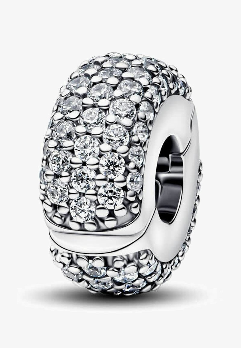 Bead in argento decorato con numerosi cristalli trasparenti a taglio rotondo che creano una superficie scintillante e texture.