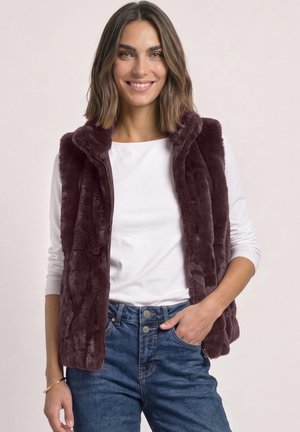 Street One, FAKE FUR WESTE MIT STEHKRAGEN UND ZIPPER - Veste sans manches - rustic rouge