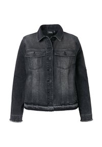 Mustat farkkutakki, jossa on kaksi rintataskua, nappikiinnitys, raaka helma ja hieman haalistunut pinta. Vakiokaulus ja pitkät hihat.