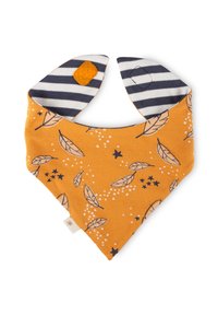 Baumwollbandana-Lätzchen in Senfgelb mit einem Blatt- und Sternmuster; gestreifter Kragen in Marineblau und Weiß, mit einem orangefarbenen Filzakzent.