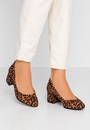 Pumps - brown