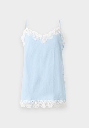 Robe nuisette en satin bleu clair avec bordure en dentelle blanche le long de l'encolure, de l'ourlet et des côtés, avec fines bretelles.