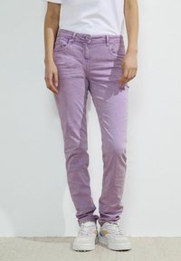 Cecil Jeans a sigaretta - lila
