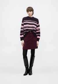 Envii ADA - Jumper - begonia stripe