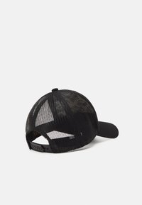 Von Dutch TRUCKER UNISEX - Naģene - black