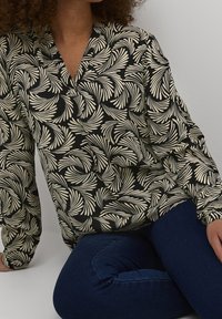 Kaffe Blouse - black