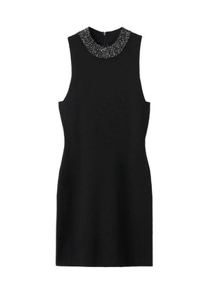Černé bezramínkové šaty s kulatým, korálkovým výstřihem a přiléhavým siluetou. Vyrobené z hladké, texturované tkaniny se zipovým uzávěrem na zadní straně.