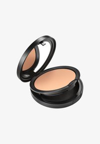 MAC STUDIO FIX POWDER PLUS FOUNDATION - Base de maquillaje - nw10