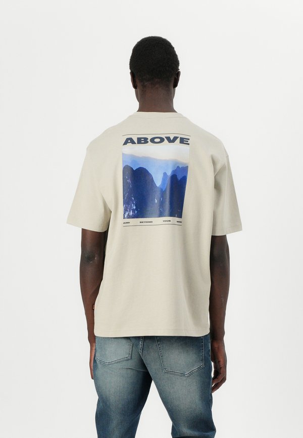 MOVE - Print T-shirt - light beige