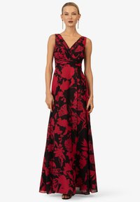 Schwarzes Maxikleid mit rotem Blumenmuster, mit V-Ausschnitt, gefälteltem Oberteil und fließendem Rock. Glattes Material mit dezentem Glanz.