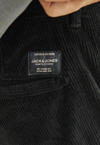 Jack & Jones JWHACE JJHARVEY czarny