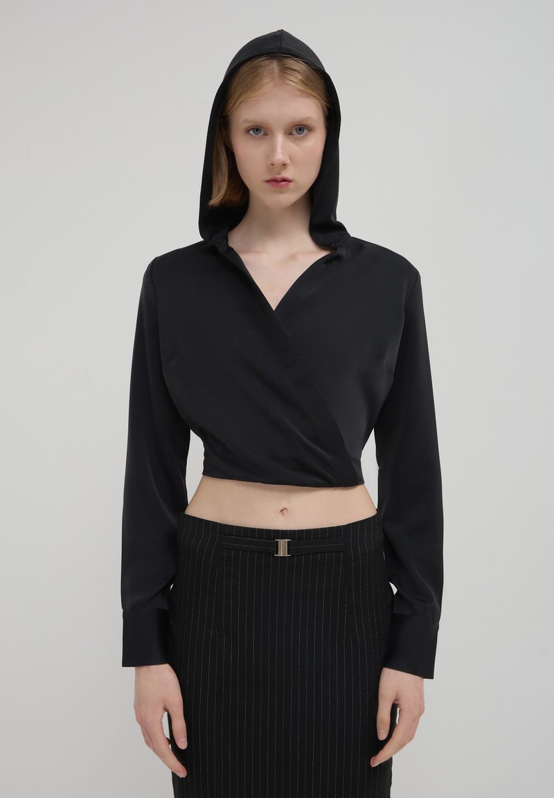 Calliope CON CAPPUCCIO  - Bluse - nero