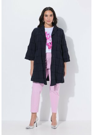 BUBBLE TEXTURED 3/4 SLEEVE  - Korte frakker - dark marine