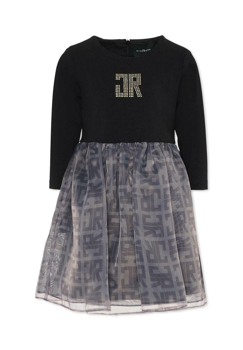 Czarna sukienka z długimi rękawami i okrągłym dekoltem. Gorset zdobi wzór z kryształków "JR", a spódnica ma przezroczystą, wzorzystą nakładkę.
