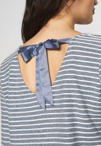 ONLY Camiseta de manga larga - blue