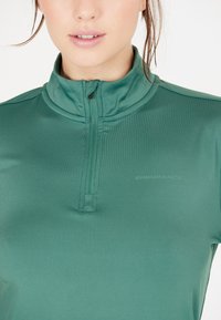 Endurance MIDLAYER JAELYN - Langærmet T-shirt - donkergroen