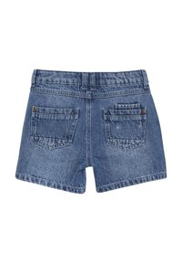 Jeansshorts i ljusblå färg som har en klassisk femficksdesign, strukturerad tyg och en midja med bälteshällor.