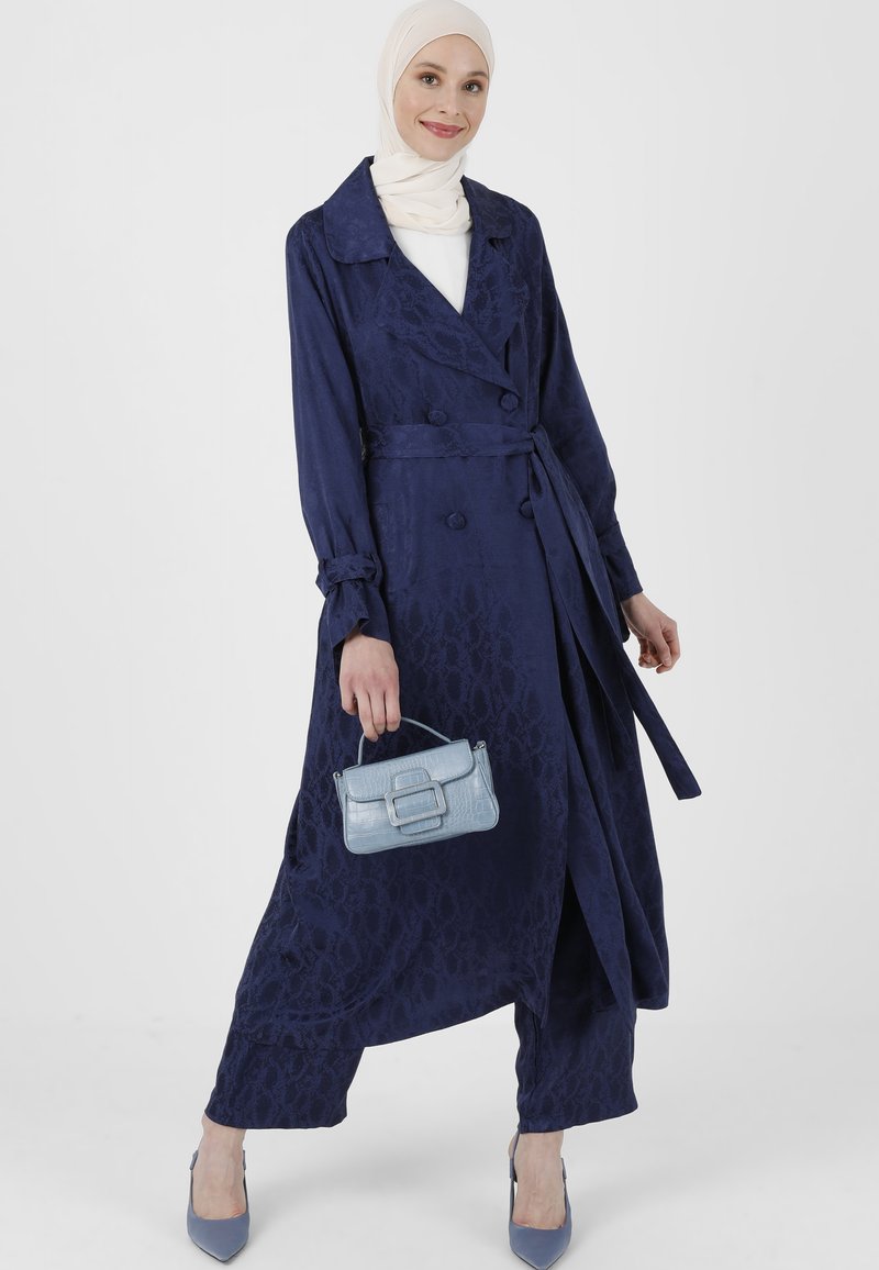 Modanisa Blue Modanisa UNLINED - DOUBLE-BREASTED - Trench - royal blue/bleu roi ...