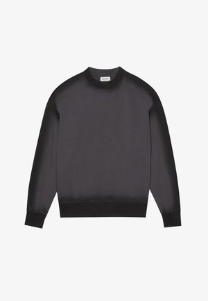 Svart sweatshirt laget av glatt stoff med rund hals, ribbestrikkede mansjetter og hem. Har en litt avslappet passform og ingen synlige mønstre.