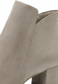 Tamaris Boots à talons - taupe