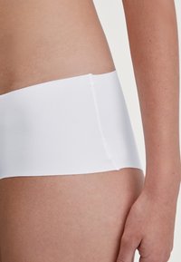 Calida SLEEK SKIN LOW CUT - Shorty - weiss
