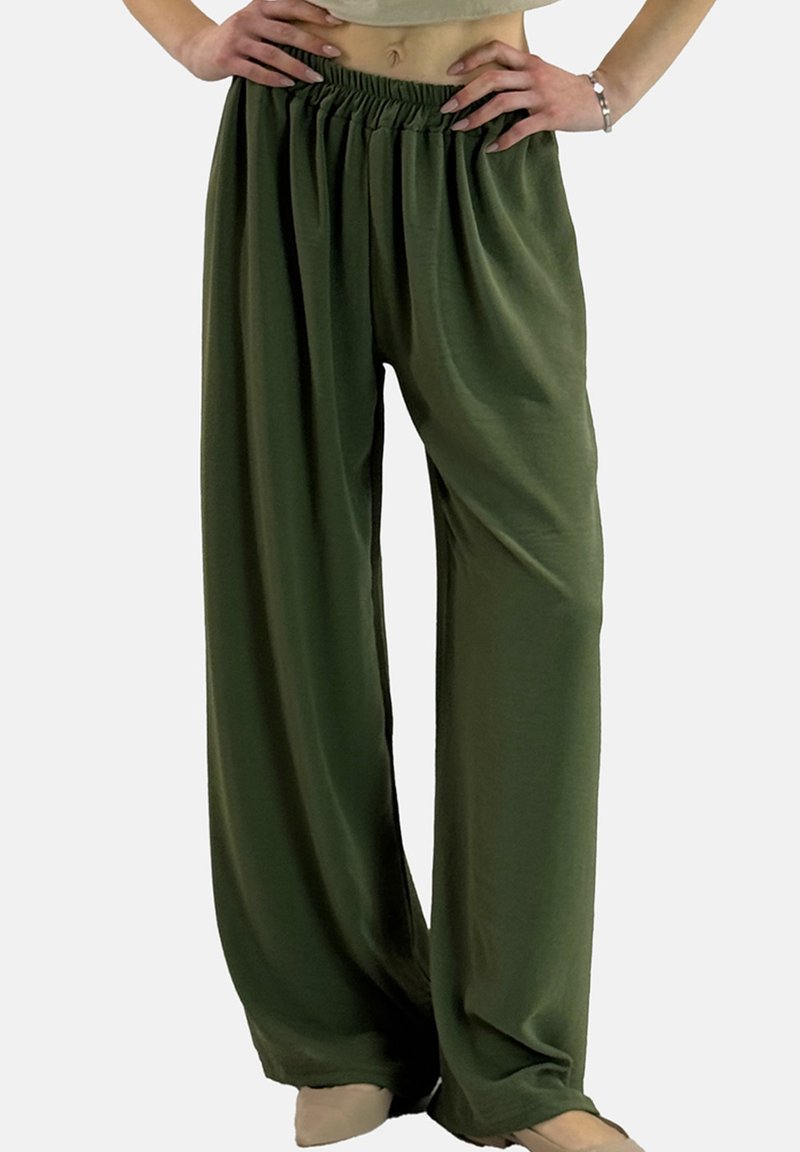 Groene broek met wijde pijpen gemaakt van zacht materiaal, voorzien van een elastische tailleband en een losse pasvorm. Soepele textuur met een gedrapeerd ontwerp.