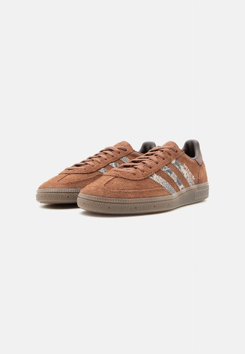 adidas Handball Spezial 'Preloved Brown' (Women's) — foto 2