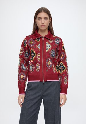 Never Fully Dressed, RED ZIP UP CARDIGAN - Жилетка - red