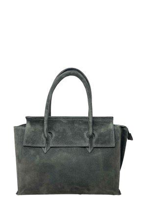 Borsa in suede grigia con due manici, forma strutturata, chiusura a patta con hardware decorativo e finitura liscia.