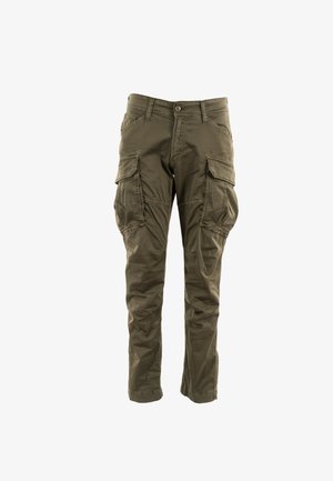 Pantalones cargo de color verde oliva, fabricados con un tejido duradero, que presentan múltiples bolsillos laterales, una cremallera en la bragueta y un diseño de pierna recta.