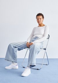 ASICS SportStyle JAPAN S - Tenisice - white/ash rock