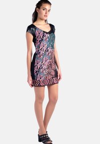 Koroshi SHORT SLEEVE PRINT - Shift-haljina - black