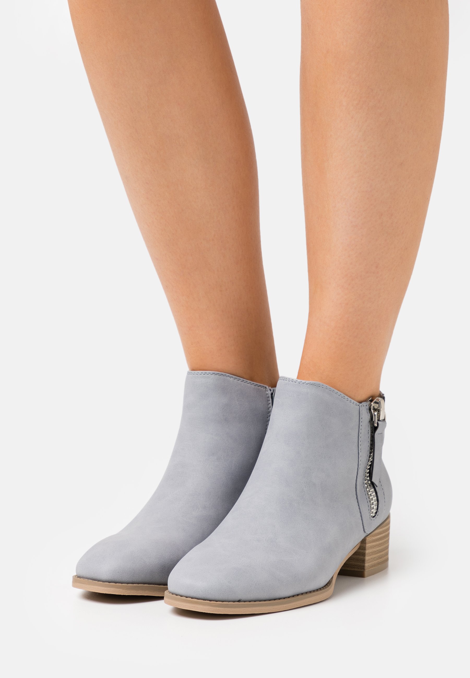 Call it Spring DIXIEE - Botines bajos - light blue/azul claro - Zalando.es