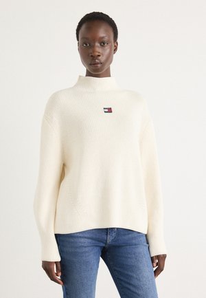MOCKNECK BADGE SWEATER - Jumper - ancient white