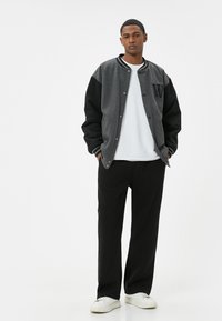 Koton POCKET DETAIL - Trainingsbroek - black