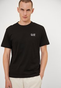 EA7 Emporio Armani Apdrukāts T-krekls - nero