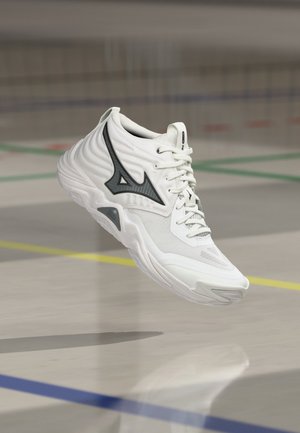 Mizuno, WAVE MOMENTUM ELITE MID UNISEX - Обувки за волейбол - white/metallic gray/black