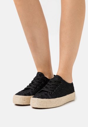 Laura Biagiotti, Espadrilles - black