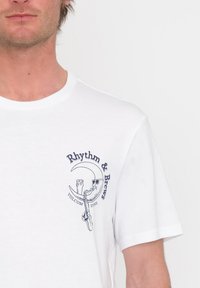 Volcom RHYTHM BSC SST - Print T-shirt - white